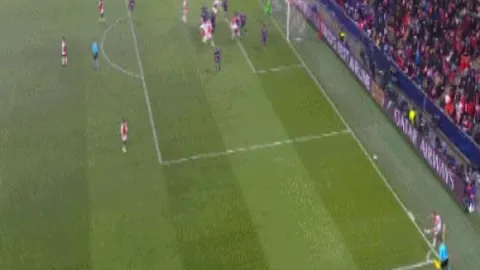 伊万未至，塞鸟登场引热议：谜团再添一环？