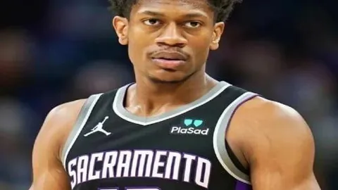 拜仁主场惊险逆转圣保利，萨内梅开二度凯恩助力3-2取胜